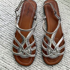 Carl Bay women’s sandals